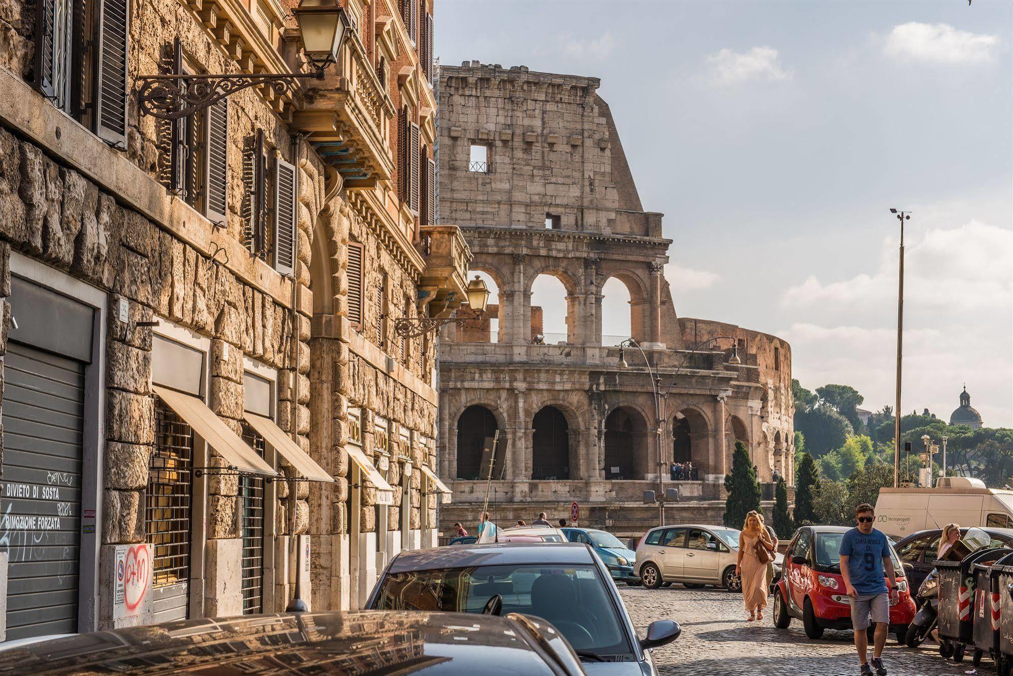 Martina Al Colosseo Rome Exterior photo